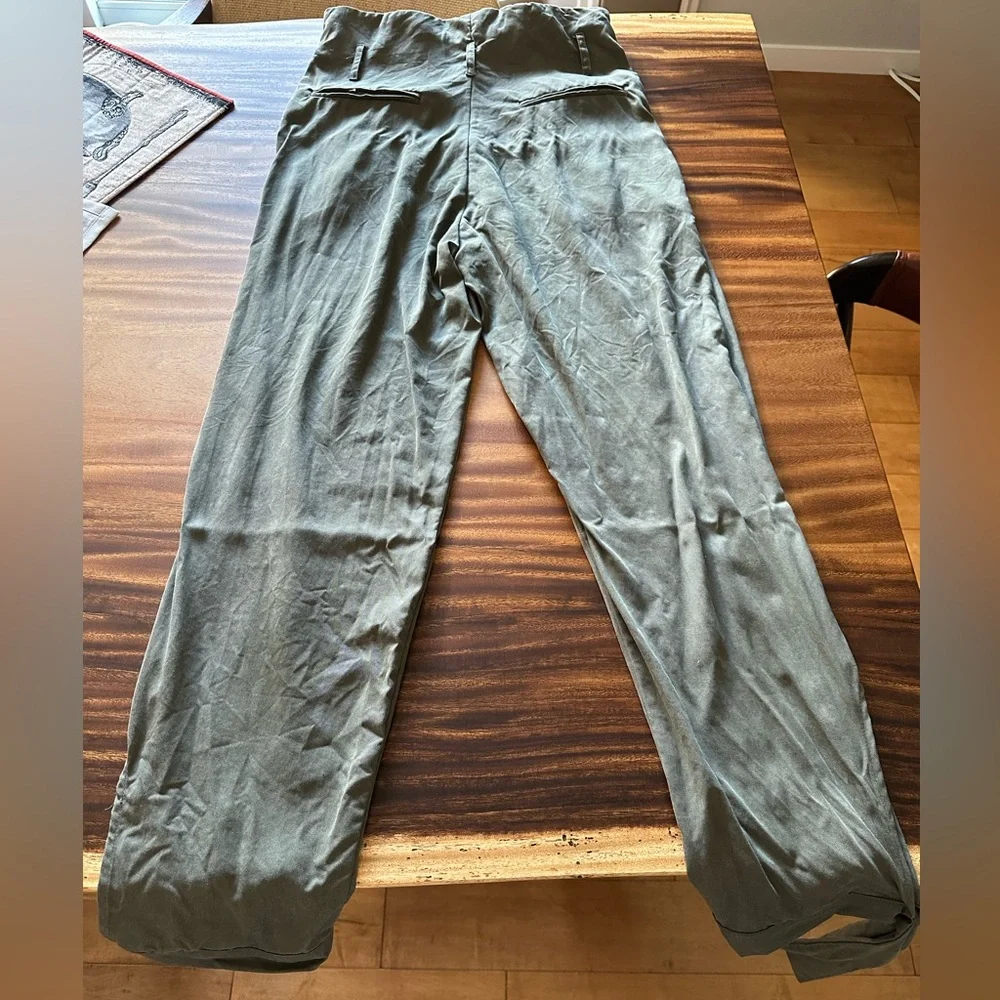 Reformation Avalon Pant - army green